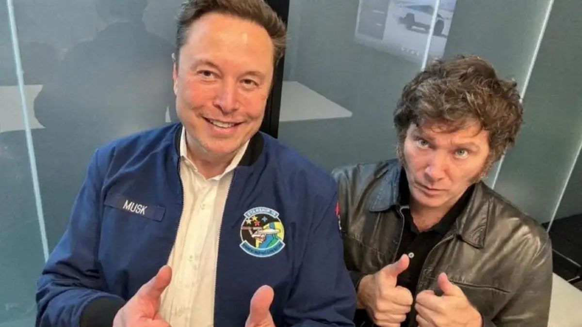 Javier Milei confirmó un acuerdo con Starlink para ampliar la conectividad en 6.000 escuelas rurales: «Gracias Elon»