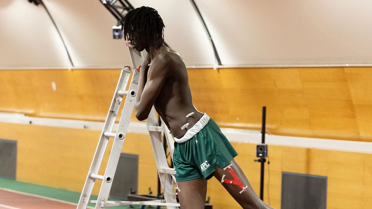 Jongkuch Mach, el australiano de 2,29 metros que llamó la atención de la NBA
