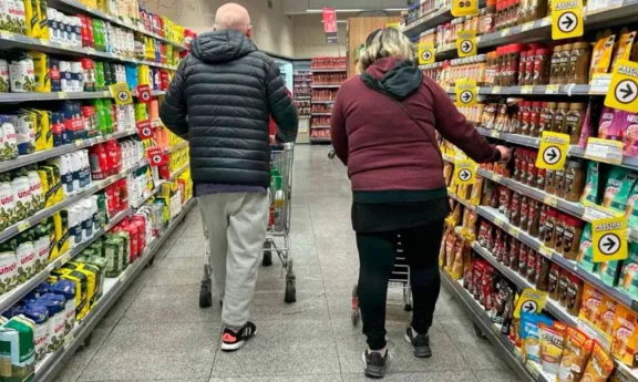 La inflación de Junio bajó al 1,9% y tocó su menor nivel en diez meses, pero la suba de los servicios duplicó a los bienes