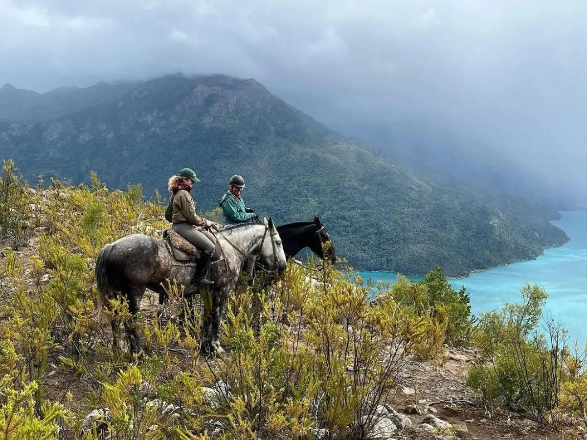Lago Puelo impulsa una temporada de invierno que combina nieve, naturaleza, cultura y experiencias patagónicas