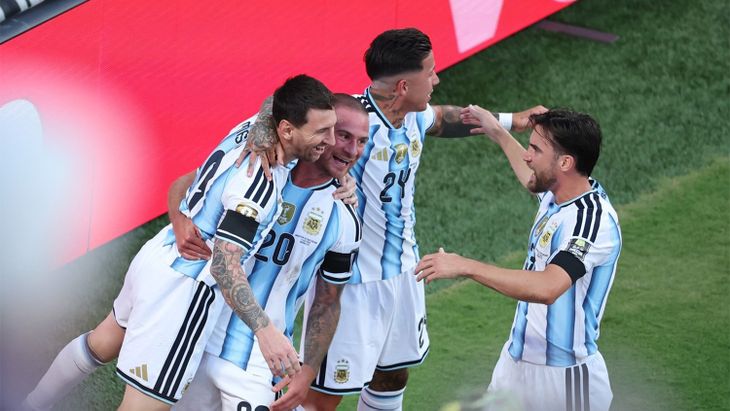 Qué le dijo Messi al árbitro en el partido contra Suiza