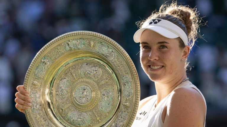 Wimbledon tiene nueva campeona: Linda Noskova derrotó a Karolina Muchova en la final