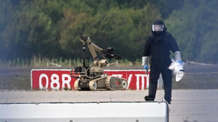 Alemania: hallaron un dron con explosivos que obligó a cerrar un aeropuerto y dañó un avión de carga