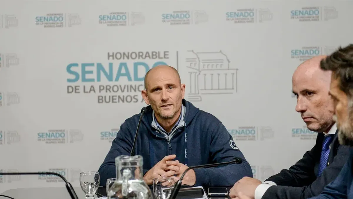 Axel Kicillof dio el primer paso parlamentario para eliminar el límite a las reelecciones de intendentes