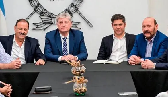 El peronismo selló un pacto para blindar las PASO y lanzó una advertencia para los gobernadores dialoguistas
