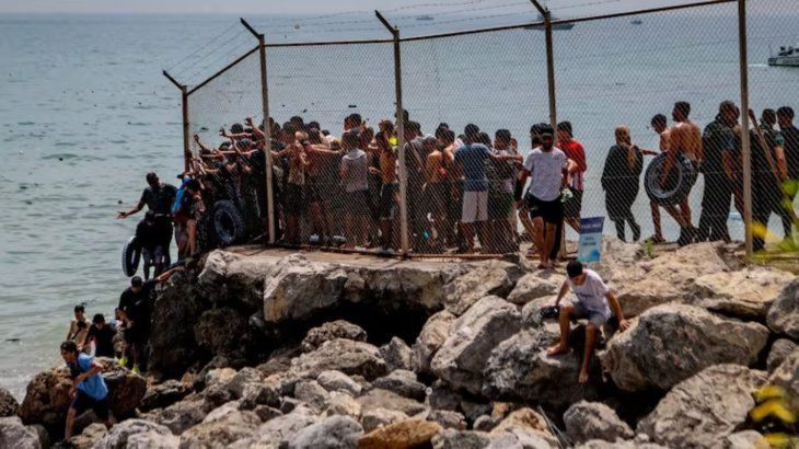 España presiona a Italia y advierte con represalias por los controles fronterizos