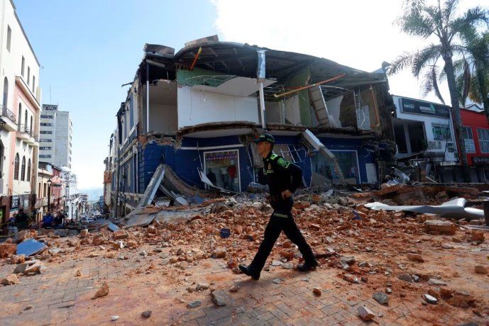 Terremoto en Colombia: 240 muertos, miles de desaparecidos y una búsqueda contra reloj para hallar sobrevivientes